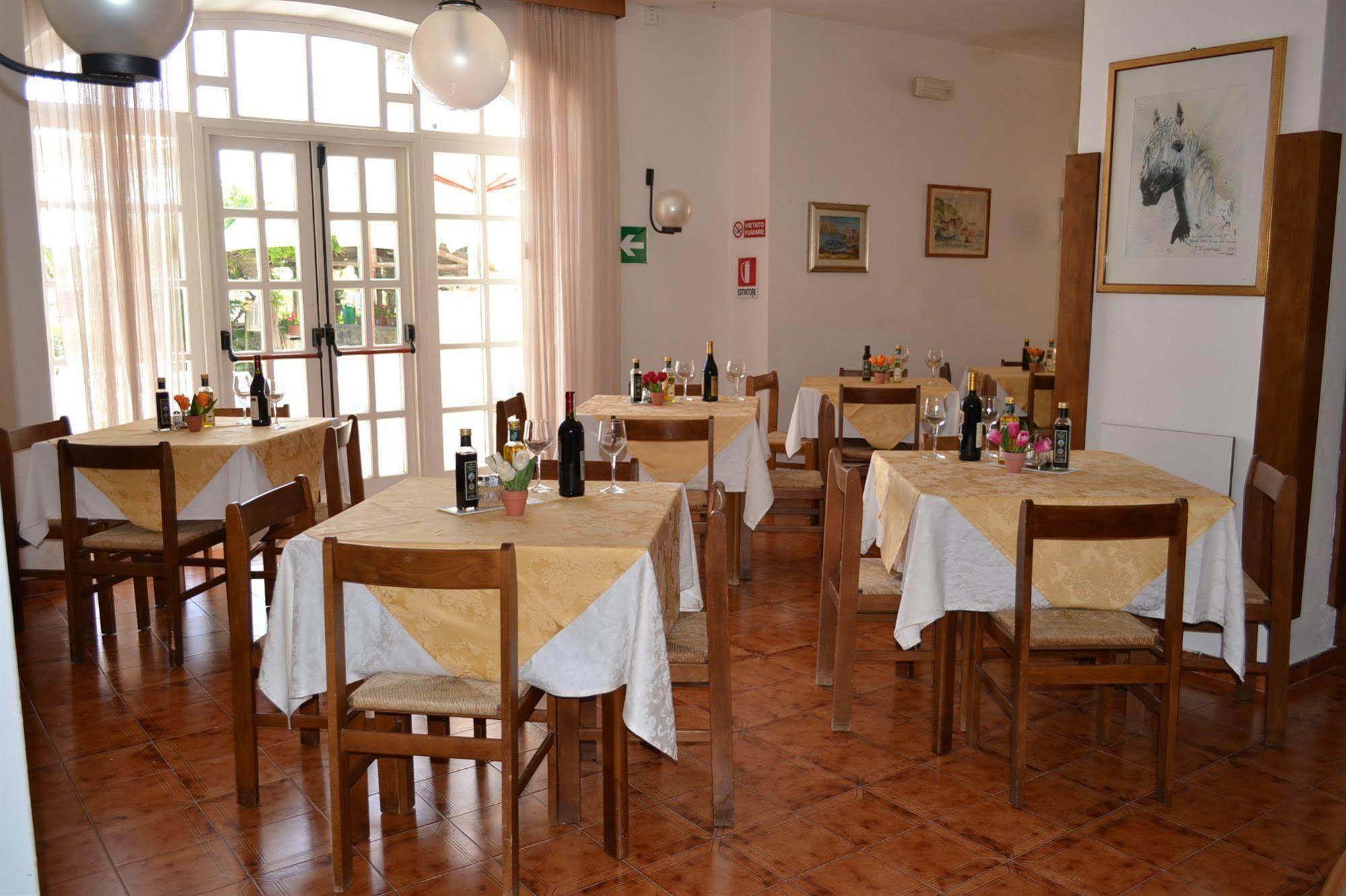 Hotel Villa Bina Sant'Angelo  Dış mekan fotoğraf